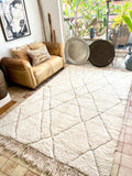 Moroccan BENI OUARAIN rug BO202 - 250 x 173 cm/ 8.2 x 5.6 FT