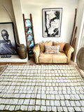 Moroccan BENI OUARAIN rug BO203 - 255 x 154 cm/ 8.3 x 5 FT